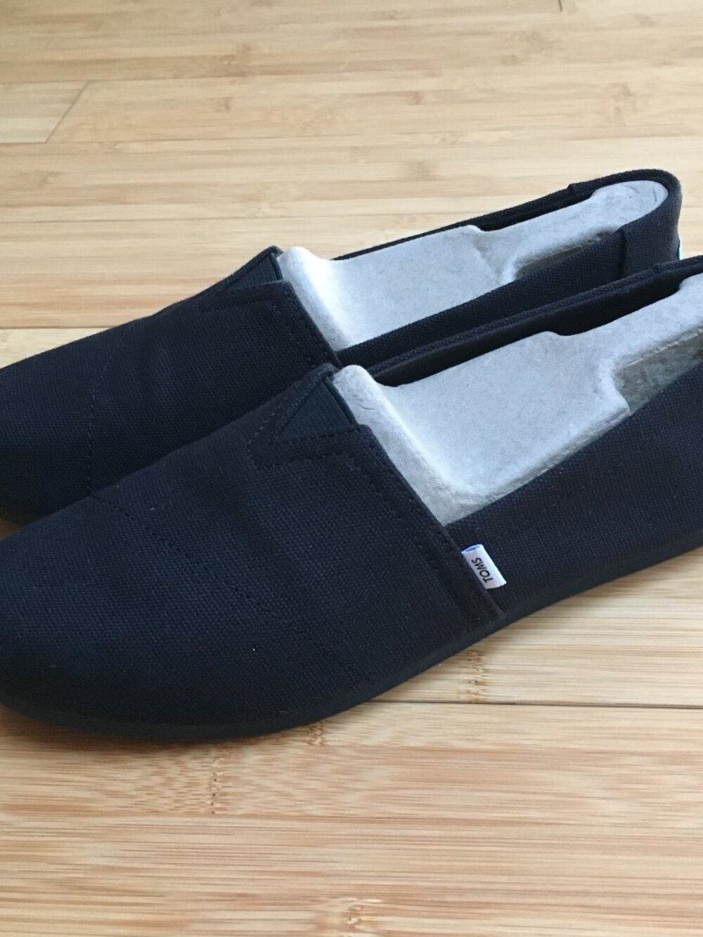 Brand New TOMS Women’s Black Belmont Canvas Slip-On